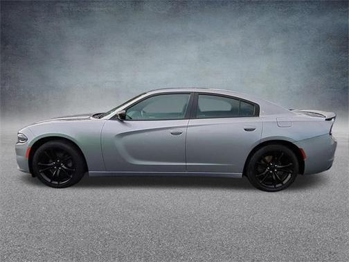 2016 Dodge Charger SE