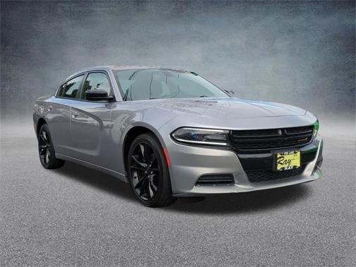 2016 Dodge Charger SE