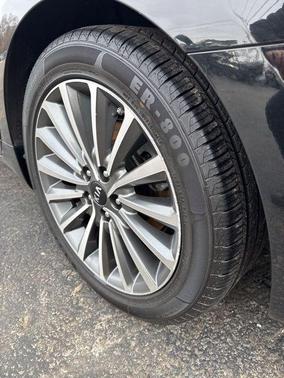 2017 Kia Cadenza Premium