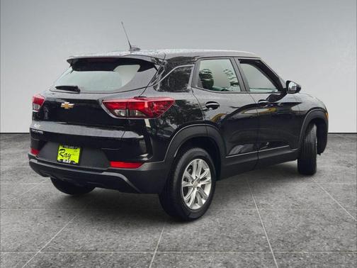 Black Metallic 2023 Chevrolet Trailblazer LS