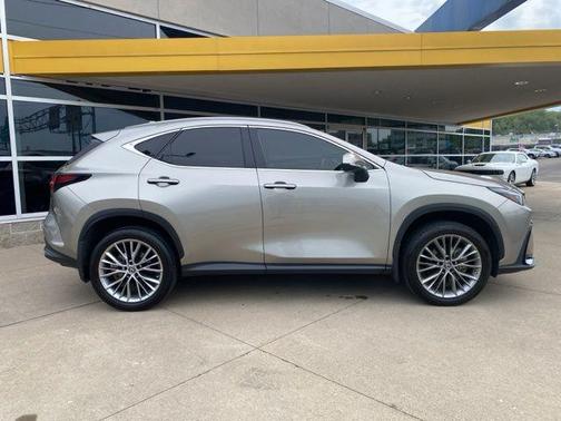 2023 Lexus NX 350h Premium