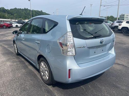 2012 Toyota Prius v Two