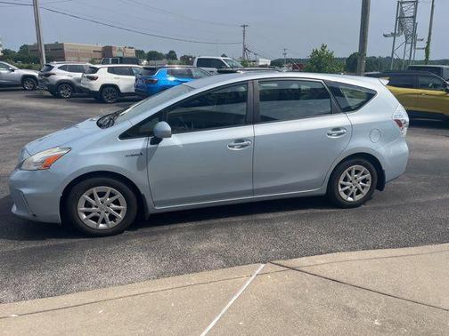 2012 Toyota Prius v Two
