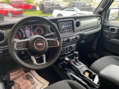2023 Jeep Gladiator Overland
