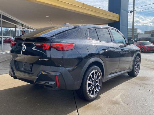 2025 BMW X2 xDrive28i