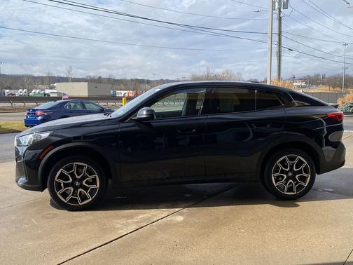 2025 BMW X2 xDrive28i