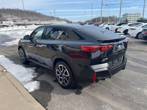 2025 BMW X2 xDrive28i