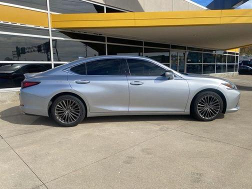 2022 Lexus ES 350 Base