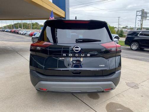 2023 Nissan Rogue S