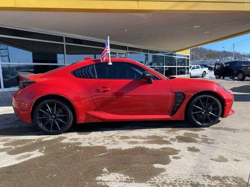 2024 Toyota GR86 Premium