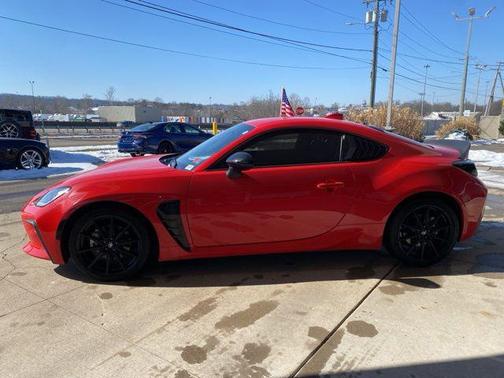 2024 Toyota GR86 Premium