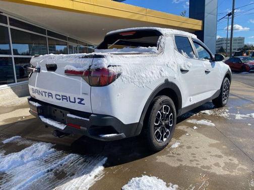 2023 Hyundai SANTA CRUZ SE
