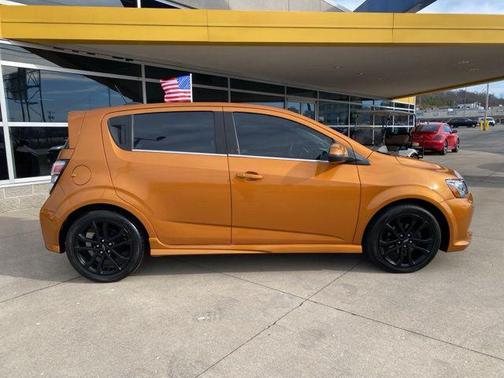 2018 Chevrolet Sonic LT