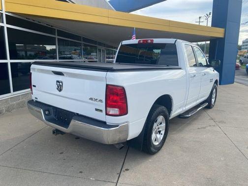 2016 RAM 1500 SLT