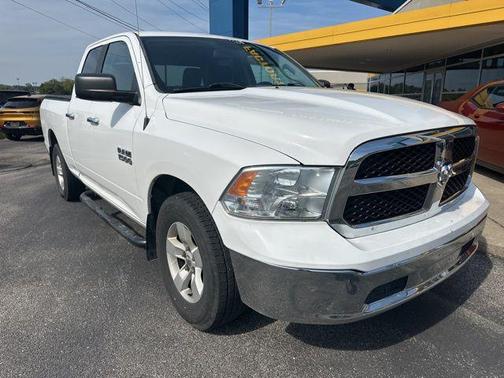 2016 RAM 1500 SLT