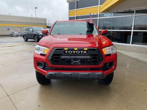 2022 Toyota Tacoma SR