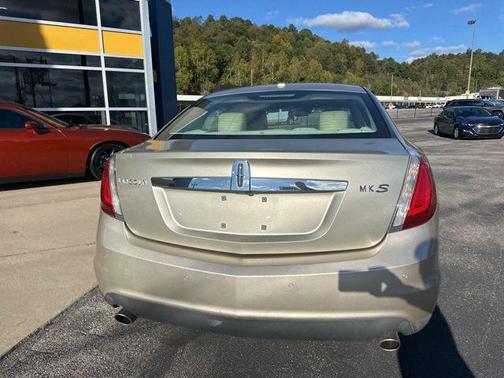 2011 Lincoln MKS Base