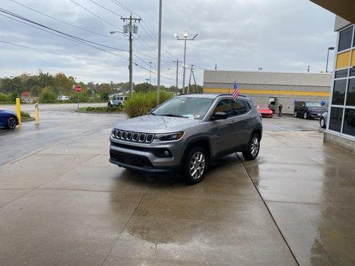2023 Jeep Compass Latitude Lux