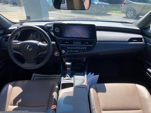 2022 Lexus ES 350 Base