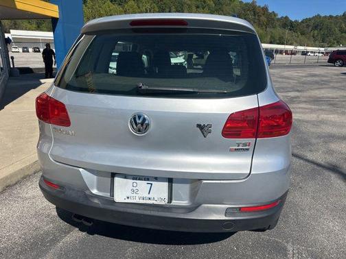2016 Volkswagen Tiguan S