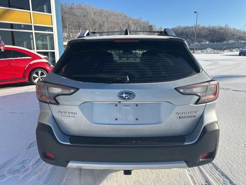 2025 Subaru Outback Touring XT