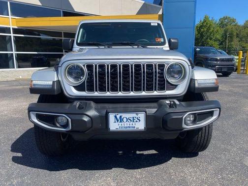 2024 Jeep Wrangler 4-Door Sahara 4x4