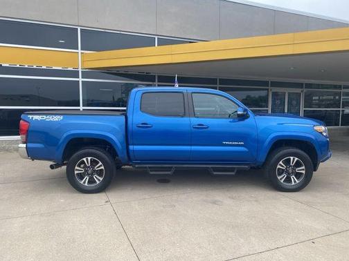 2016 Toyota Tacoma TRD Sport