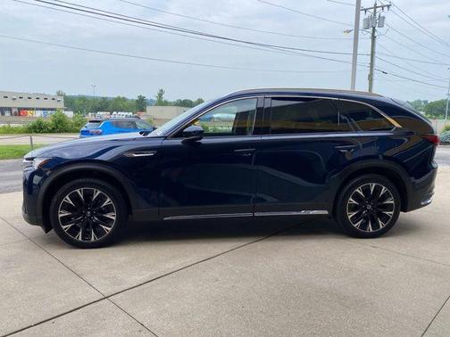 2024 Mazda CX-90 PHEV Premium