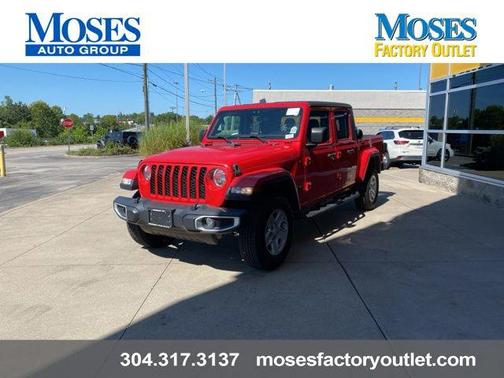 2022 Jeep Gladiator Sport S
