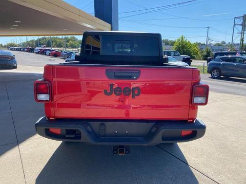 2022 Jeep Gladiator Sport S