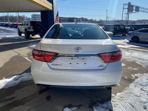 2016 Toyota Camry SE