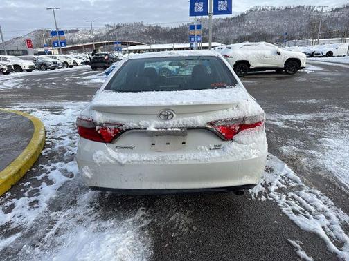 2016 Toyota Camry SE