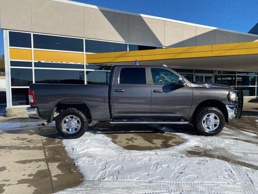 2021 RAM 2500 Big Horn Crew Cab 4x4 6'4' Box