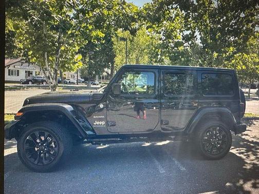 2024 Jeep Wrangler 4xe Sahara