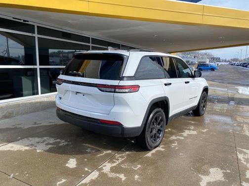 2024 Jeep Grand Cherokee Altitude