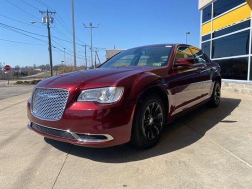 2022 Chrysler 300 Touring