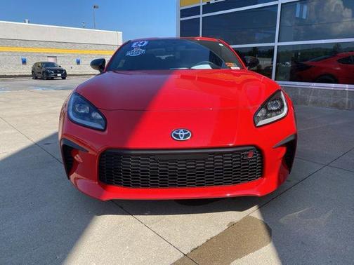 2024 Toyota GR86 Premium