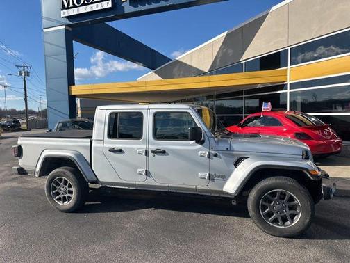 2023 Jeep Gladiator Overland