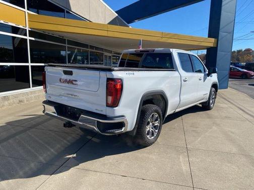 2022 GMC Sierra 1500 SLE