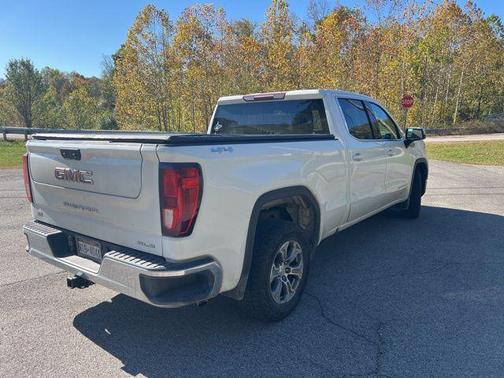 2022 GMC Sierra 1500 SLE
