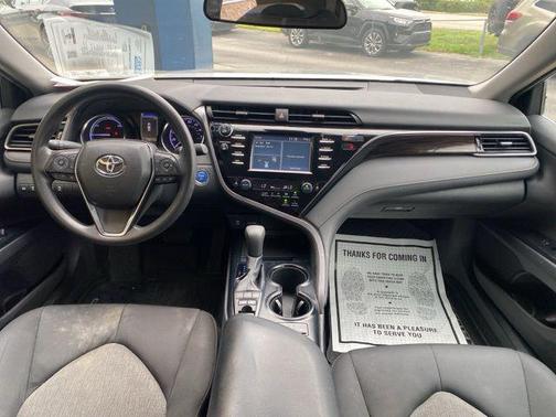 2019 Toyota Camry Hybrid LE