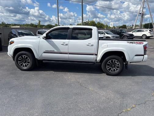 2023 Toyota Tacoma TRD Sport