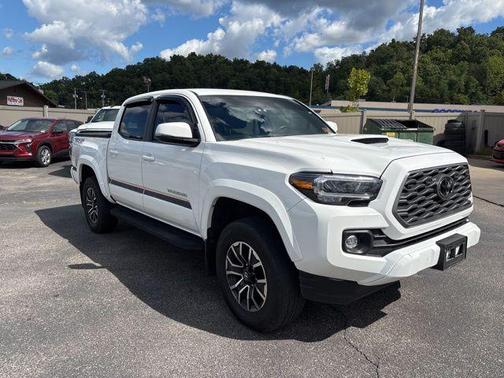 2023 Toyota Tacoma TRD Sport