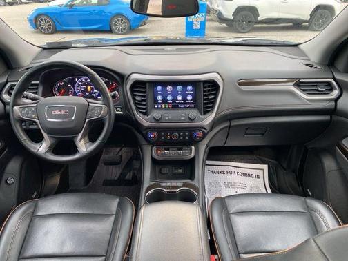 2023 GMC Acadia AWD AT4