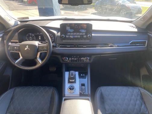 2023 Mitsubishi Outlander PHEV SEL