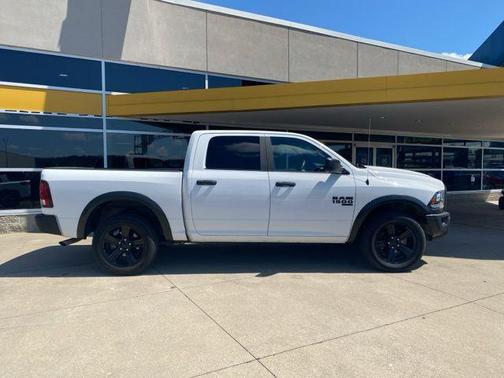 2024 RAM 1500 Classic Warlock Crew Cab 4x4 5'7' Box