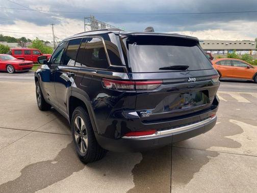 2024 Jeep Grand Cherokee 4xe Base