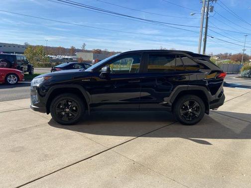 2021 Toyota RAV4 Hybrid LE