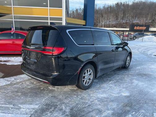 2025 Chrysler Pacifica L