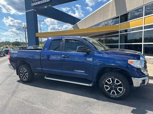 2015 Toyota Tundra SR5